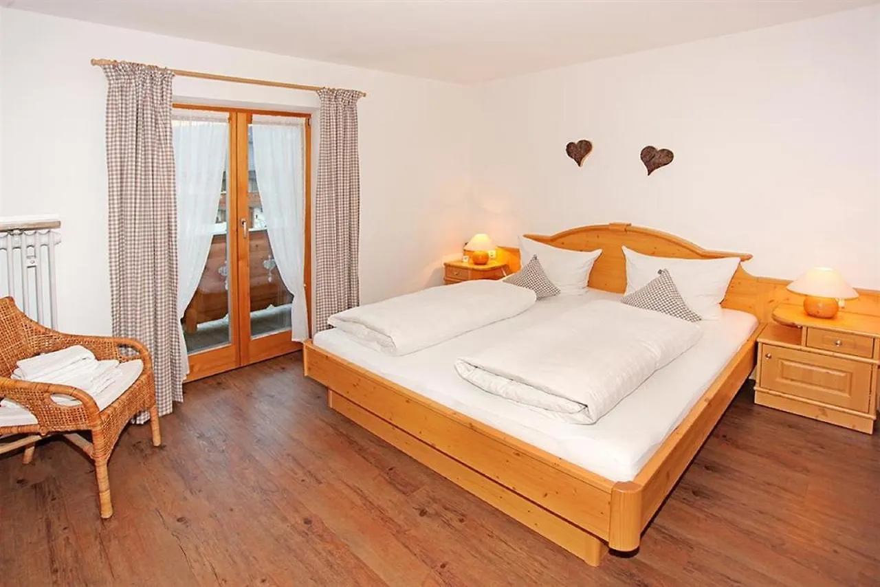 Apartment Gästehaus Dreitorspitz Krün
